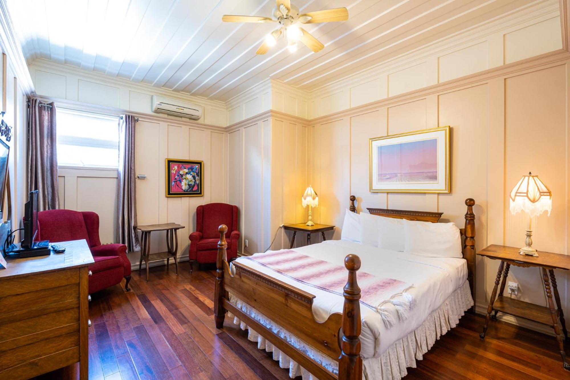 Hotel-Auberge La Grande Maison Et Spa บี-แซ็ง-ปอล ภายนอก รูปภาพ