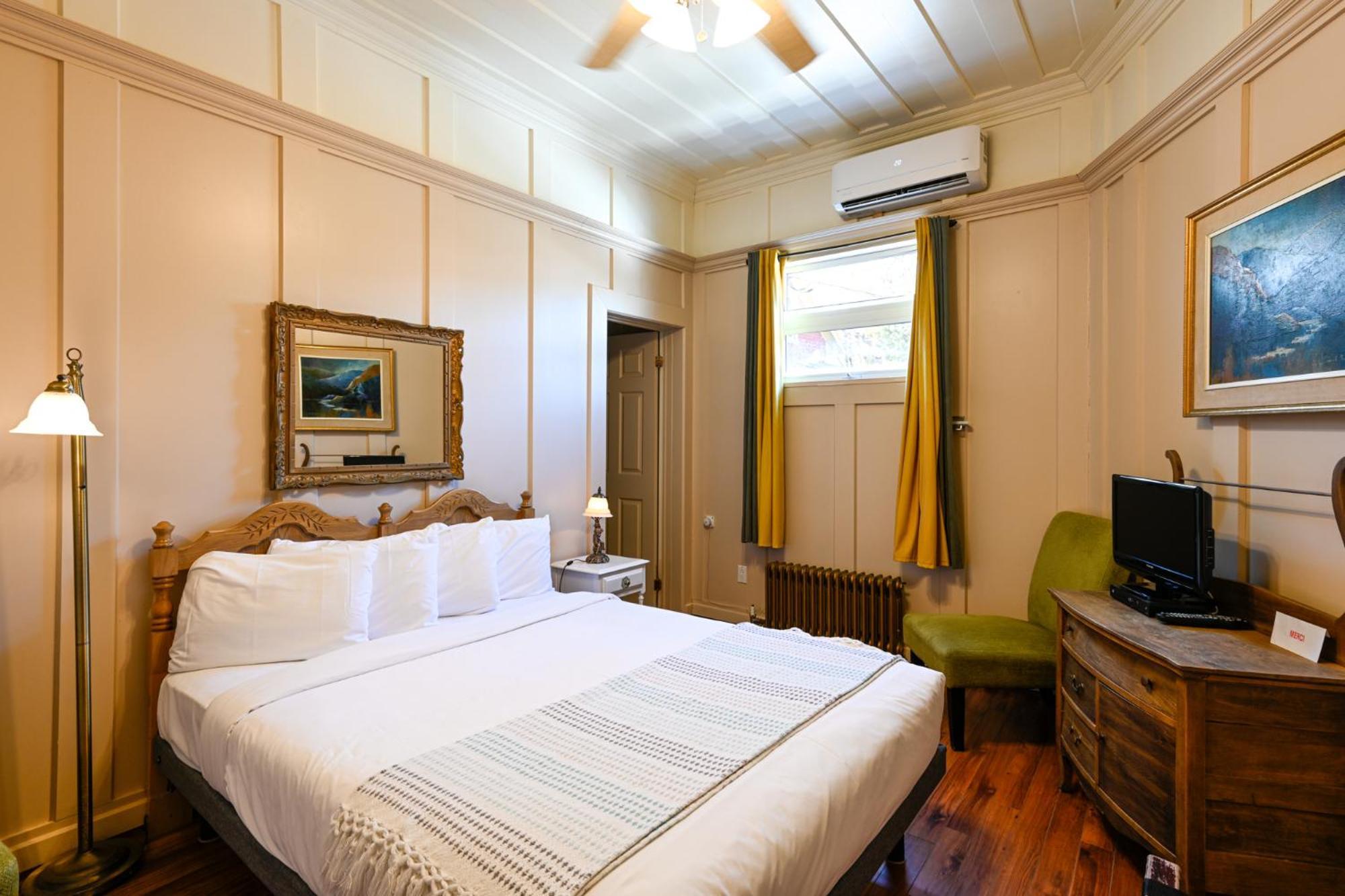 Hotel-Auberge La Grande Maison Et Spa บี-แซ็ง-ปอล ภายนอก รูปภาพ